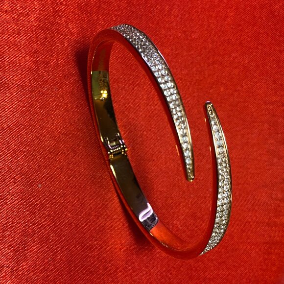 Michael Kors Matchstick Crystal Pave Hinged Bracelet - Picture 4 of 9
